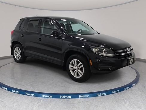 Used 2012 Volkswagen Tiguan S FWD image 4