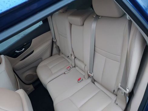 Used 2018 Nissan Rogue SL w/ Premium Package image 27