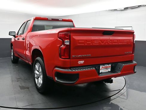 Used 2020 Chevrolet Silverado 1500 Custom w/ Custom Value Package image 6