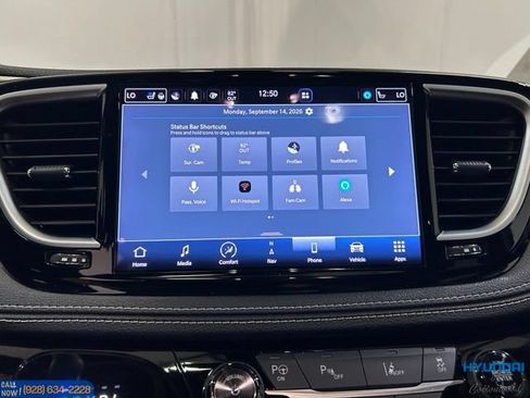 Used 2023 Chrysler Pacifica Limited w/ Uconnect Theater Family Group FWD image 51