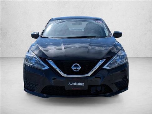 Used 2019 Nissan Sentra SV w/ Special Edition Package FWD image 2
