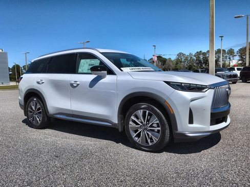 New 2026 INFINITI QX60 Luxe w/ Cargo Package image 3