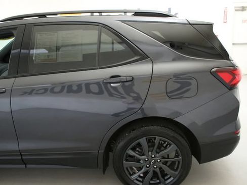 Used 2023 Chevrolet Equinox RS AWD/4WD image 6