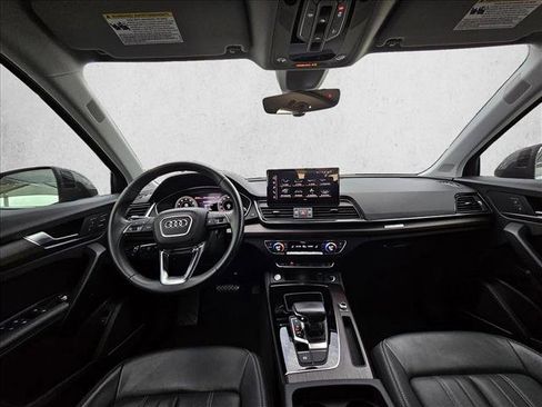 Used 2023 Audi Q5 2.0T Premium Plus w/ Premium Plus Package AWD/4WD image 17