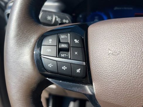 Certified 2021 Ford Explorer King Ranch w/ Premium Technology Package image 11