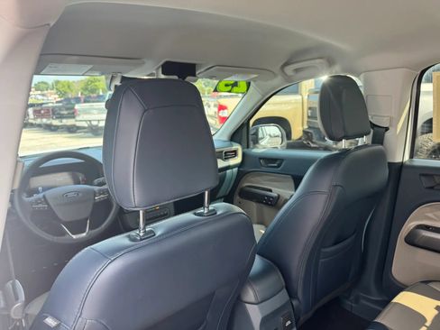 Used 2025 Ford Maverick Lariat w/ 4K Tow Package AWD/4WD image 10