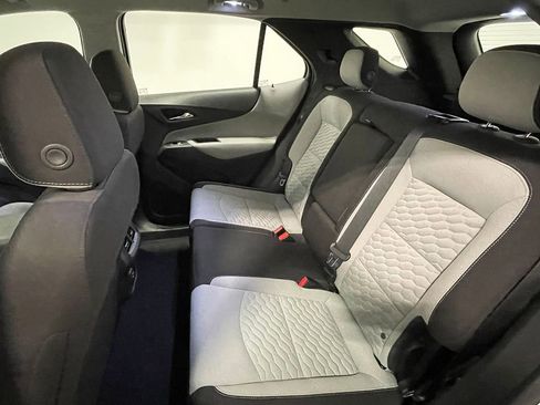 Used 2020 Chevrolet Equinox LS image 21