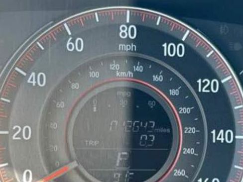 Used 2017 Honda Accord Sport Special Edition image 9