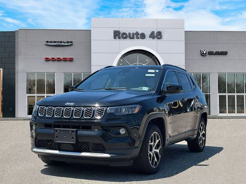 Used 2024 Jeep Compass Limited w/ Sun and Sound Group AWD/4WD image 2