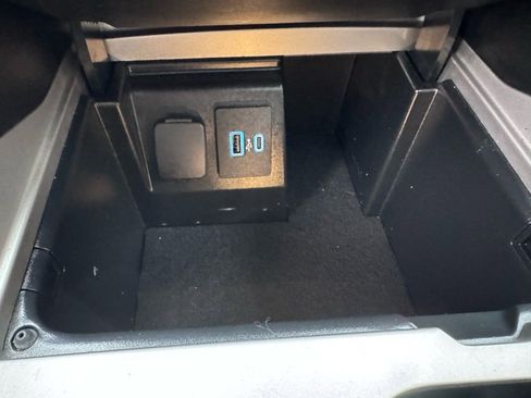 Used 2022 Ford Explorer ST w/ Equipment Group 401A image 28