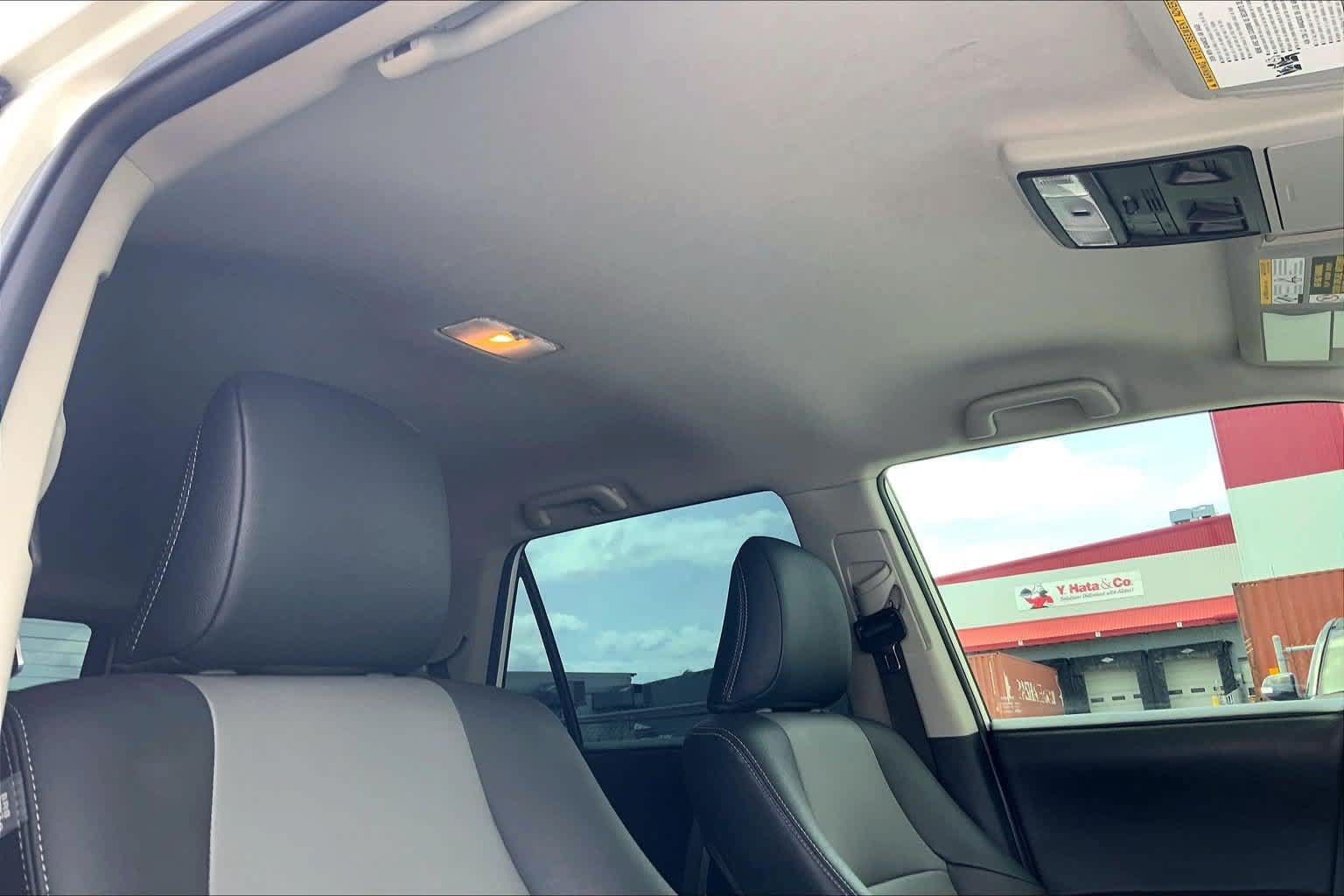 Used 2022 Toyota 4Runner SR5 Premium RWD image 30