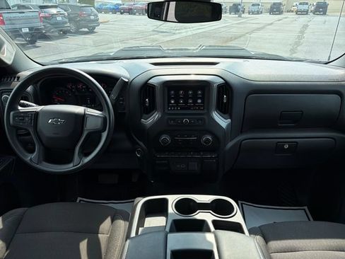 Used 2024 Chevrolet Silverado 1500 Custom Trail Boss w/ Turbomax Blackout Package AWD/4WD image 27