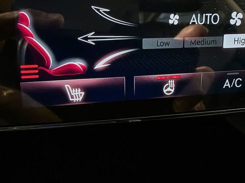 Used 2023 Genesis G80 2.5T image 19