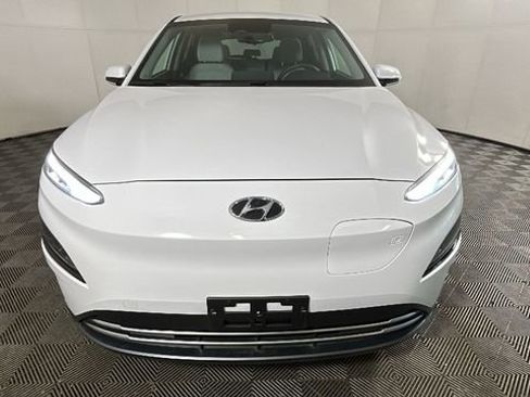 Used 2023 Hyundai Kona SE FWD image 8