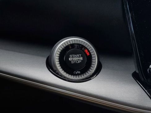New 2026 Jeep Grand Wagoneer Limited AWD/4WD image 34