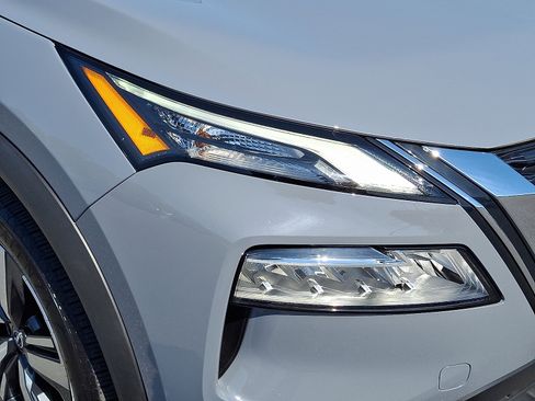 Certified 2023 Nissan Rogue SL AWD/4WD image 11