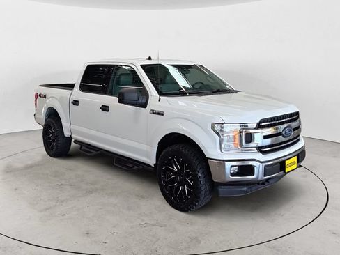 Used 2020 Ford F150 XLT w/ Trailer Tow Package AWD/4WD image 3