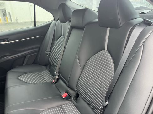 Used 2021 Toyota Camry SE w/ Convenience Package FWD image 7
