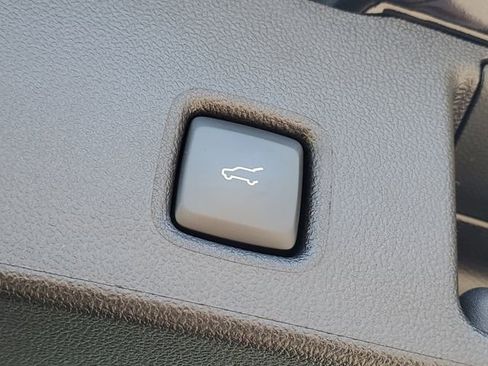 Used 2025 Ford Escape ST-Line w/ Equipment Group 301A FWD image 31