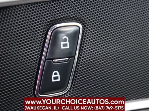 Used 2017 Ford Explorer XLT w/ Equipment Group 202A image 29