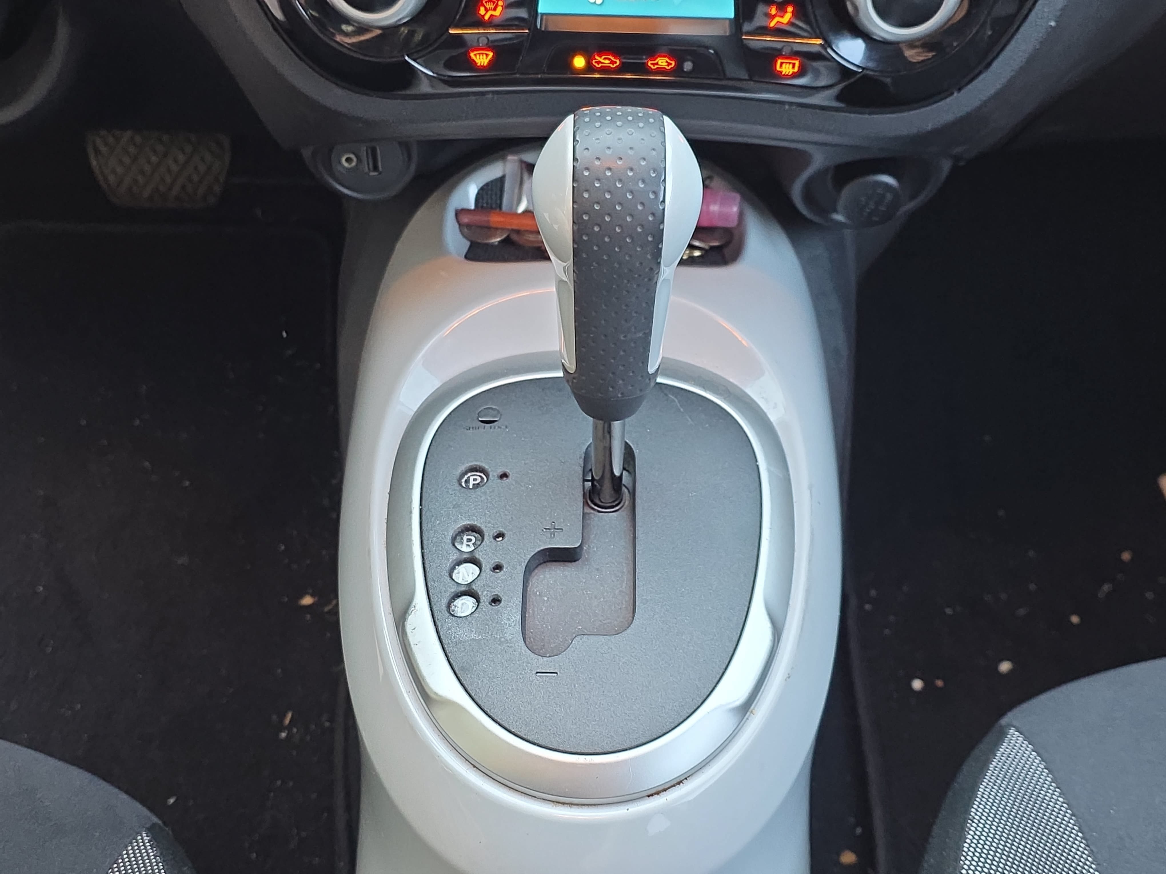 Used 2017 Nissan Juke SV FWD image 8