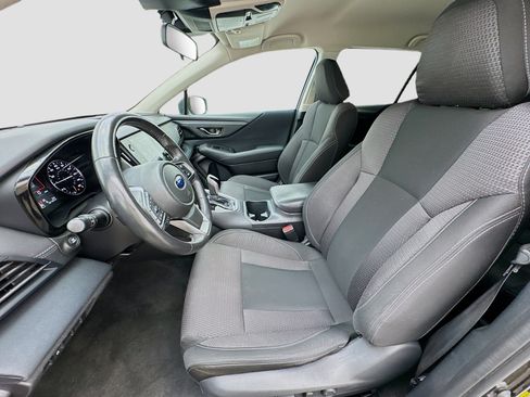 Used 2023 Subaru Outback Premium AWD/4WD image 13