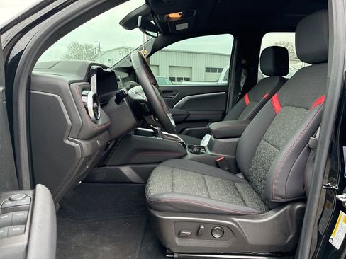 Used 2024 Chevrolet Colorado Z71 w/ Z71 Convenience Package 2 image 11