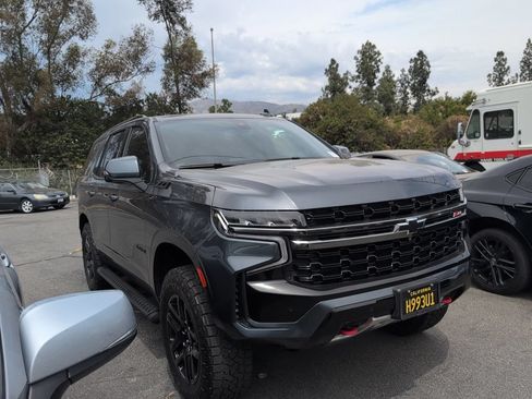 Used 2021 Chevrolet Tahoe Z71 w/ Z71 Signature Package AWD/4WD image 4