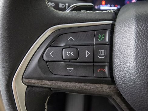 Used 2023 Jeep Grand Cherokee Limited RWD image 20