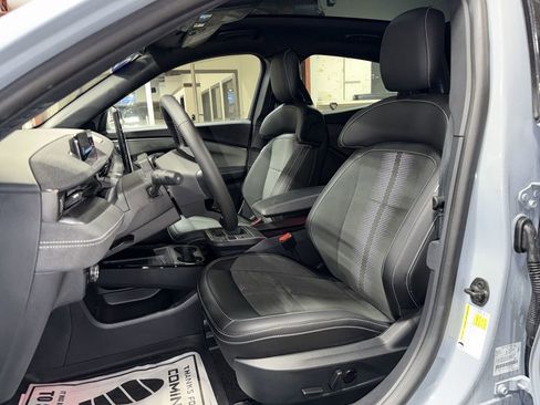 Used 2025 Ford Mustang Mach-E GT image 13