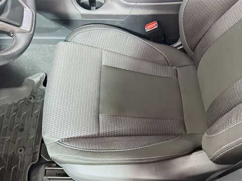 Used 2023 Subaru Outback Premium AWD/4WD image 19