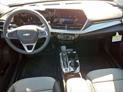 Used 2026 Chevrolet Trax LT w/ Driver Confidence Package image 10