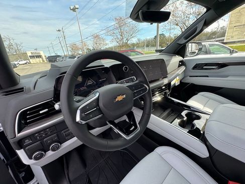 New 2026 Chevrolet Tahoe Premier image 13