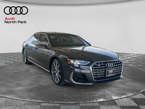 Used 2023 Audi S8 AWD/4WD image 7