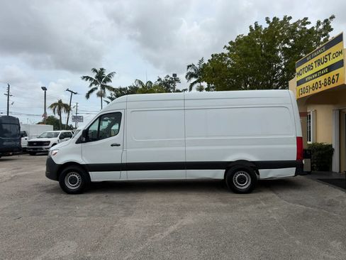 Used 2019 Mercedes-Benz Sprinter 170 w/ Driver Convenience Package image 2