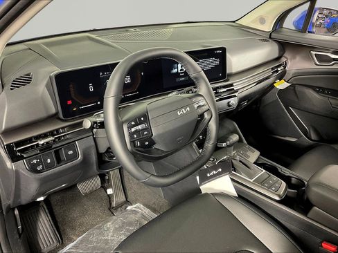 New 2026 Kia Sportage EX FWD image 16