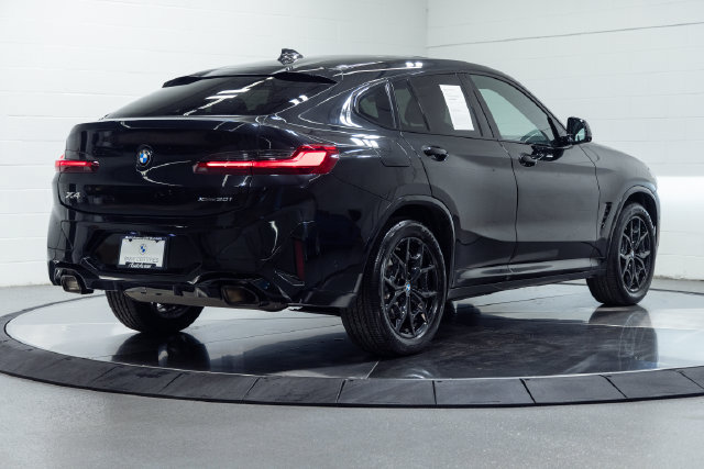 Certified 2023 BMW X4 xDrive30i w/ M Sport Package AWD/4WD image 10