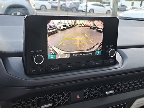 Certified 2024 Honda Accord EX image 28