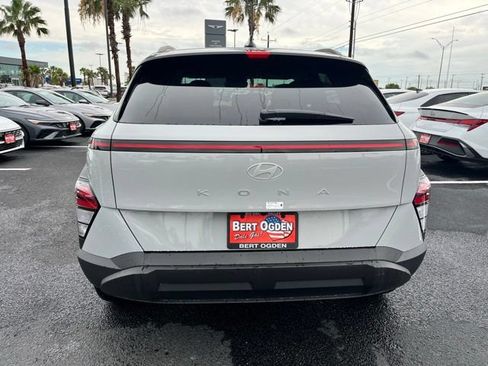 New 2026 Hyundai Kona SEL Sport FWD image 6