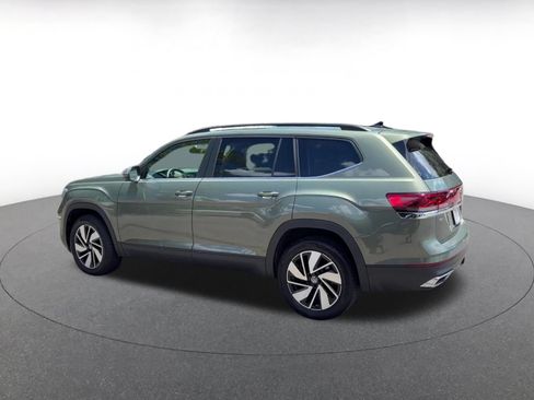 Used 2026 Volkswagen Atlas SE FWD image 9