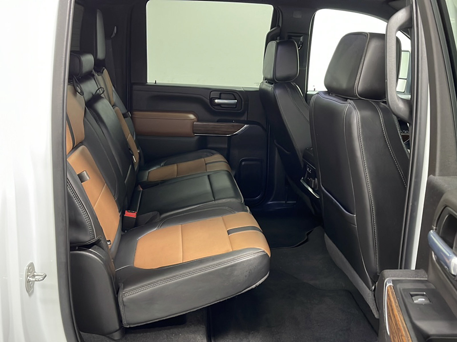 Used 2023 Chevrolet Silverado 3500 High Country w/ Safety Package II AWD/4WD image 19