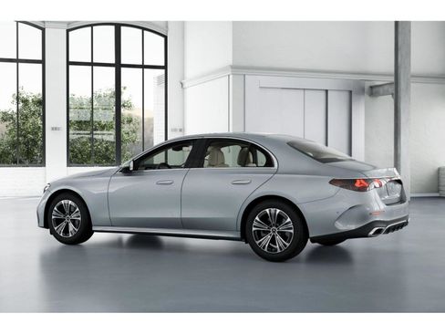 New 2026 Mercedes-Benz E 350 4MATIC Sedan image 31