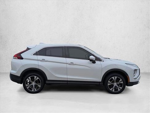 Used 2022 Mitsubishi Eclipse Cross SEL image 4