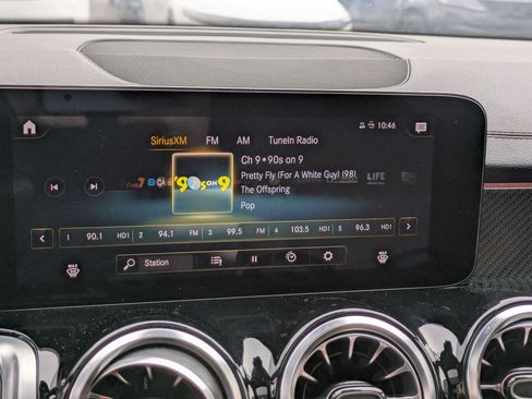 Used 2022 Mercedes-Benz GLB 35 AMG 4MATIC image 20