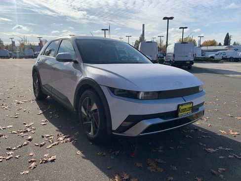 New 2026 Hyundai Ioniq 5 SEL image 9