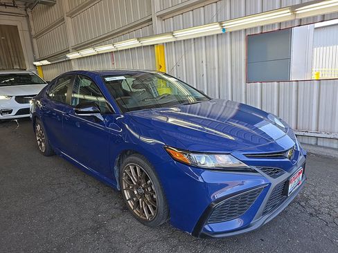 Used 2024 Toyota Camry SE FWD image 42