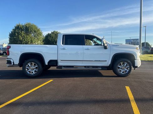 New 2026 Chevrolet Silverado 2500 High Country AWD/4WD image 7