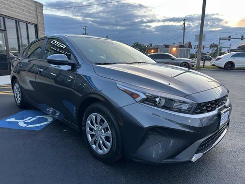 Used 2024 Kia Forte LX FWD image 3