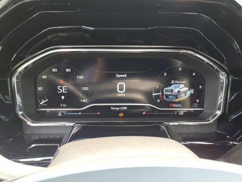 New 2025 GMC Sierra 2500 SLE w/ SLE Value Package; image 21