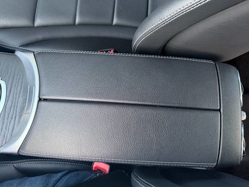 Used 2017 Mercedes-Benz C 300 Sedan image 33